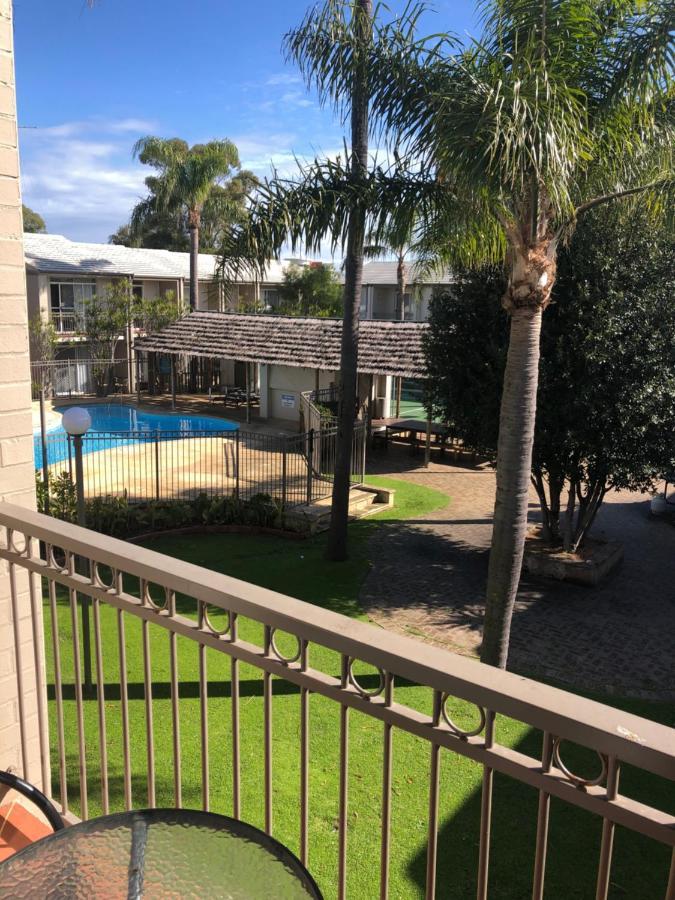 Tranquility At Mandurah Apartments Buitenkant foto